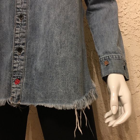 Lucky Brand 🐞 Denim Boyfriend Shirt w/Embroidery Sz S - Picture 7 of 16